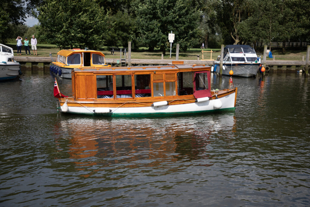 BOAT SHOW DAY 1-1580