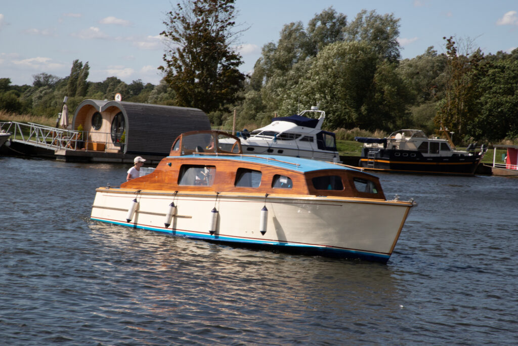 BOAT SHOW DAY 1-1754